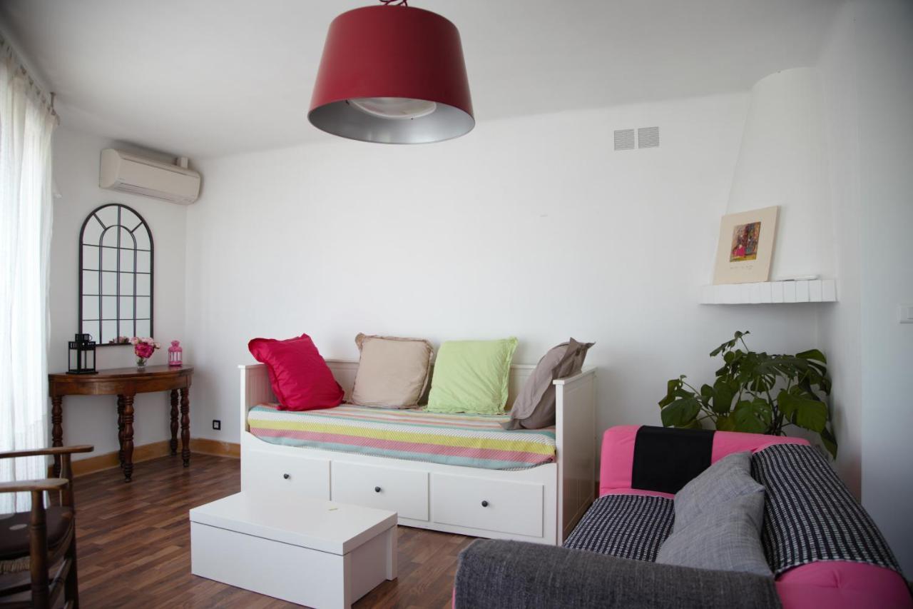 Laincel - Appartement lumineux le long du Rhône Arles Extérieur photo