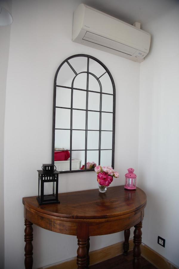 Laincel - Appartement lumineux le long du Rhône Arles Extérieur photo